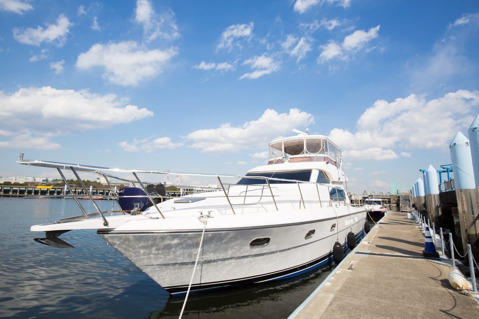 Mid Blue mooring on the visitor berth at Yumenoshima Marina