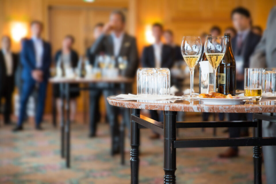 パーティーのテーブル